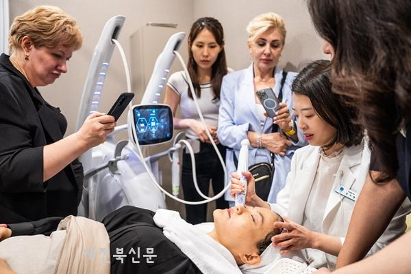 닥터에버스 잠실점 정지현 원장, ‘클래시스 볼뉴머 및 슈링크 유니버스 핸즈온’ 세미나 개최